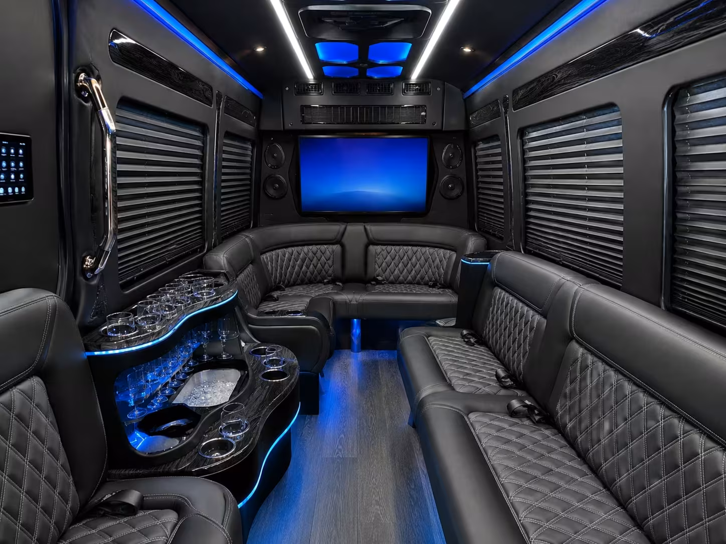 bus rental options for minneapolis trips