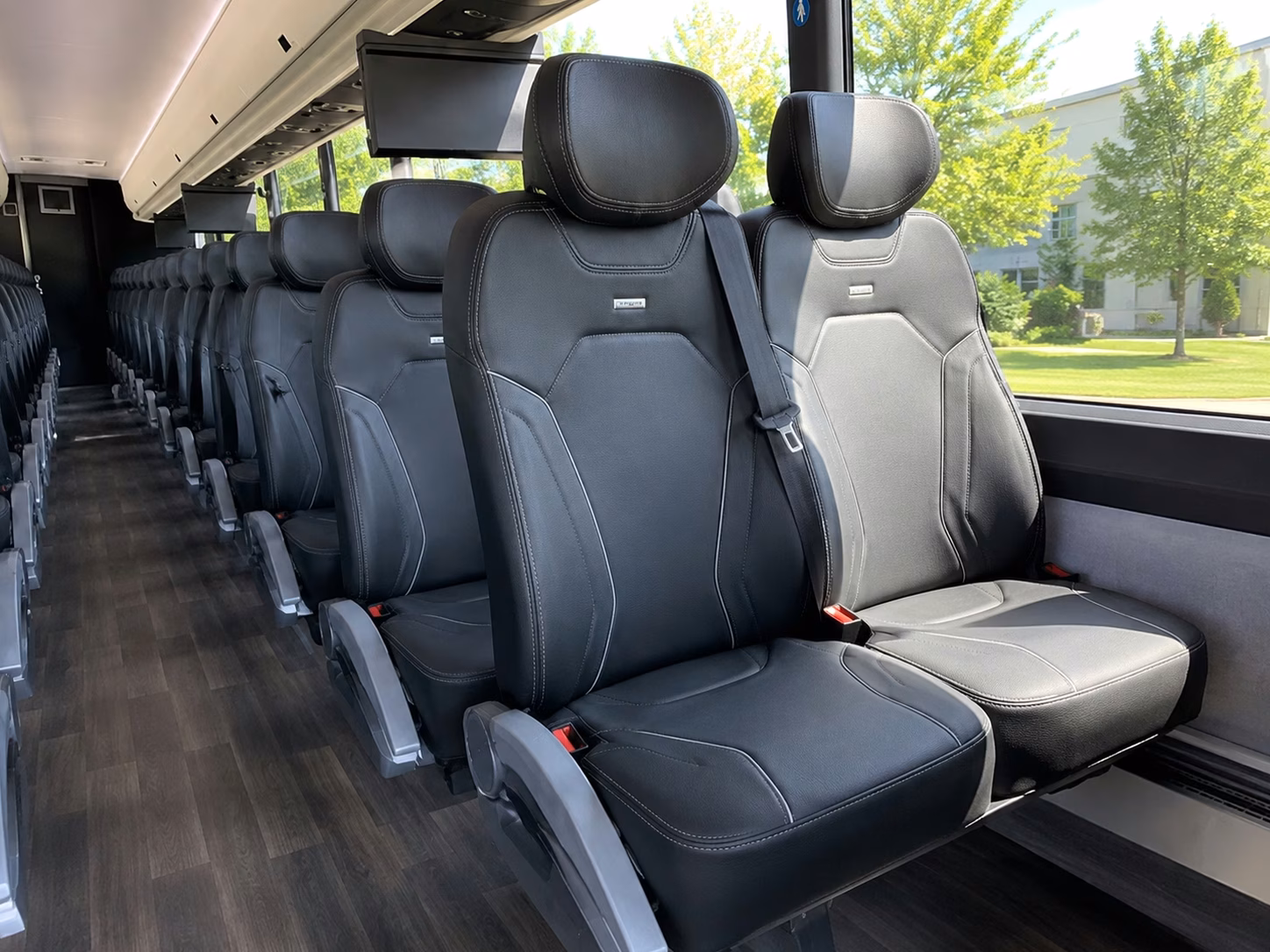 how where and when you re traveling affects minneapolis charter bus rental rates