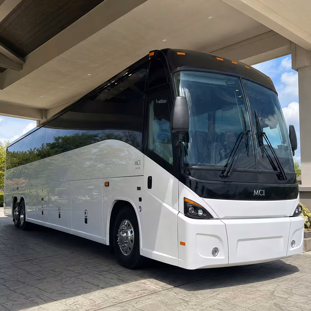 military ceremony and event transportation in minneapolis