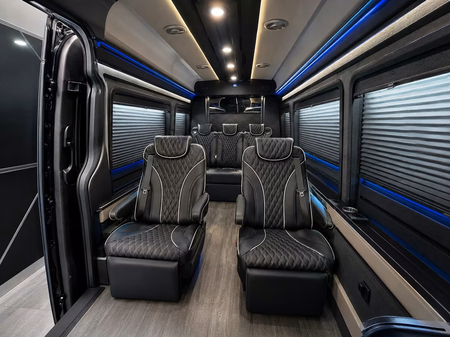 minneapolis airport bus rentals for groups of any size