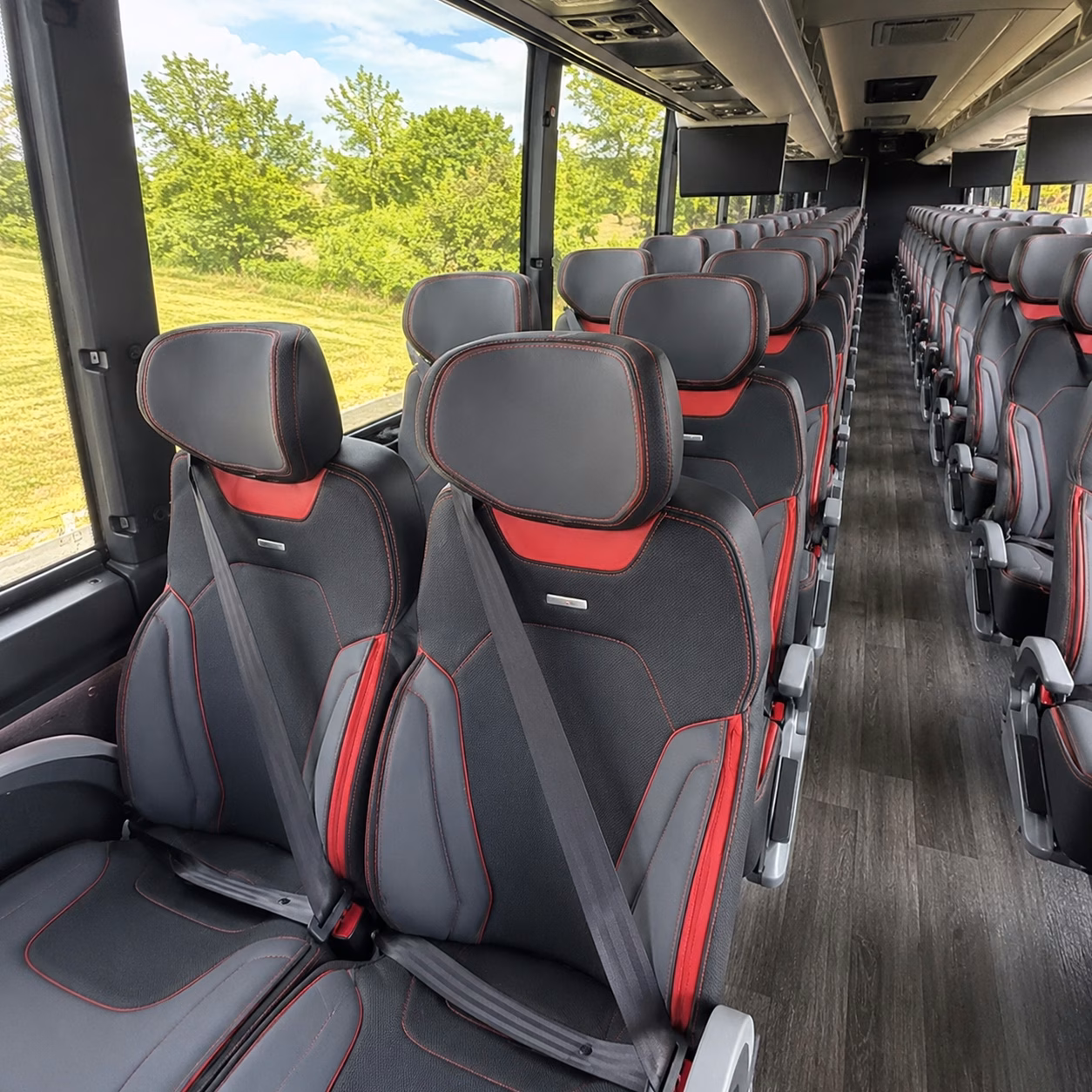 minneapolis charter bus rentals for concerts and sporting events