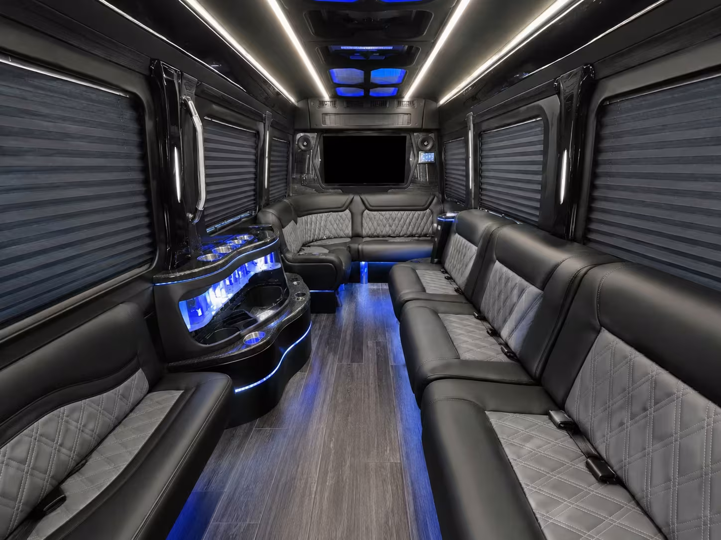 minneapolis corporate retreat and team building transportation