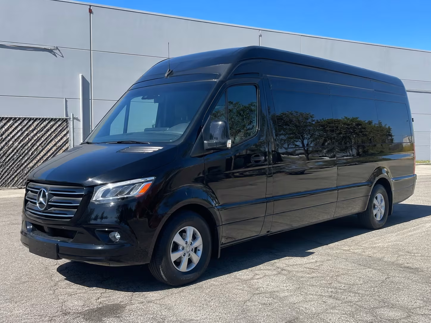 minneapolis sprinter limo rental